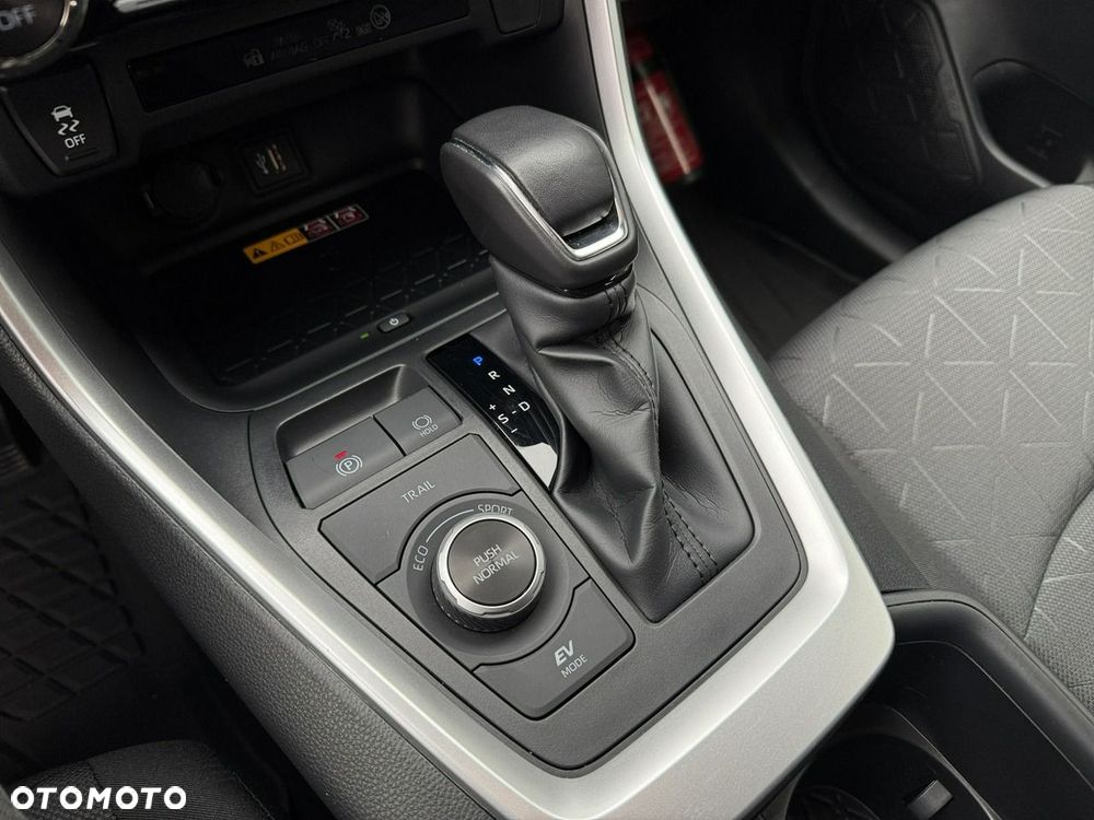 Toyota RAV4 - 22