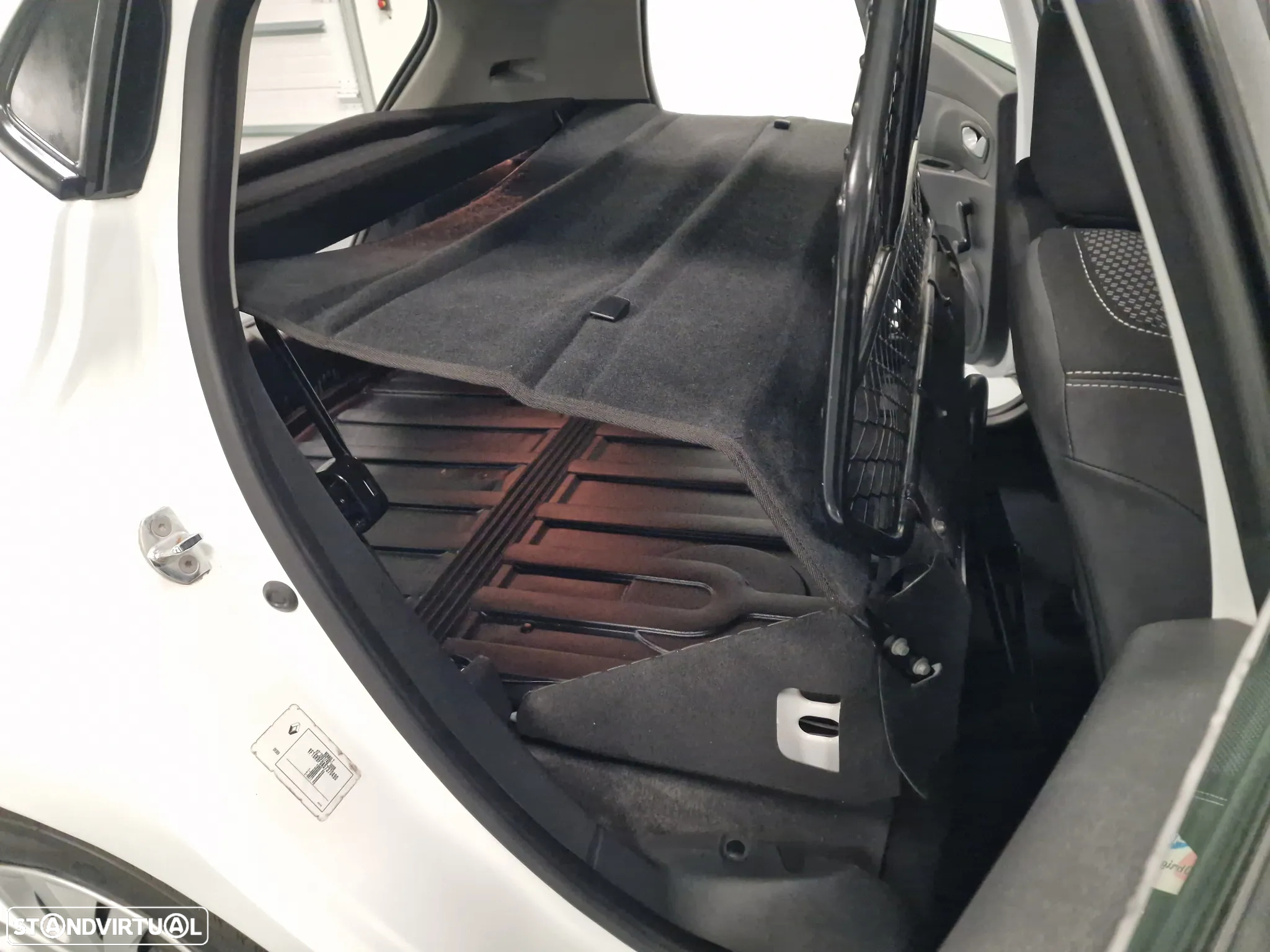 Renault CLIO SOCIETE 1.5 DCI ZEN IVA DEDUTIVEL - 39