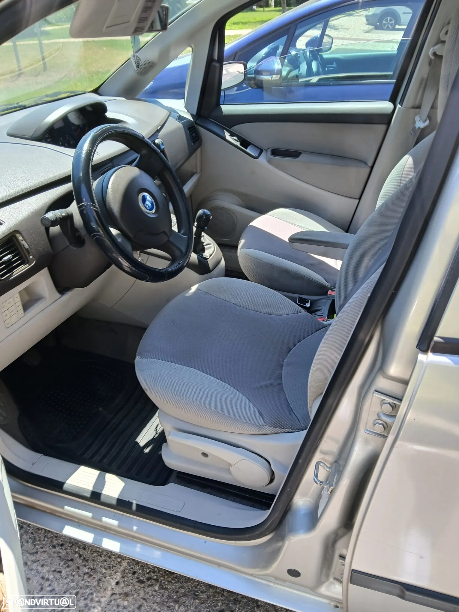 Fiat Idea 1.2 16V Dynamic - 11