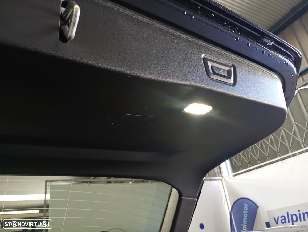 BMW 530 e Pack Desportivo M - 12