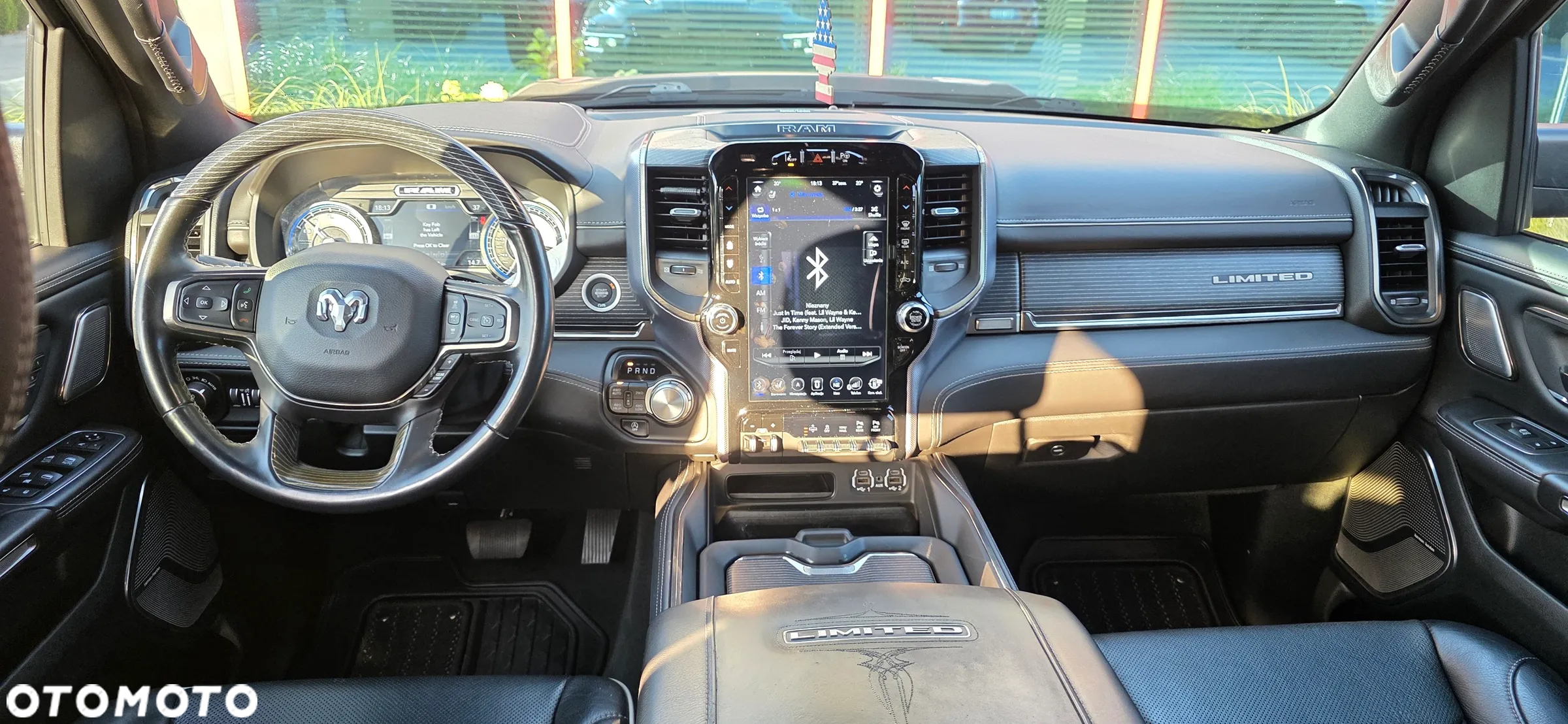 RAM 1500 5.7 Crew Cab Limited - 14