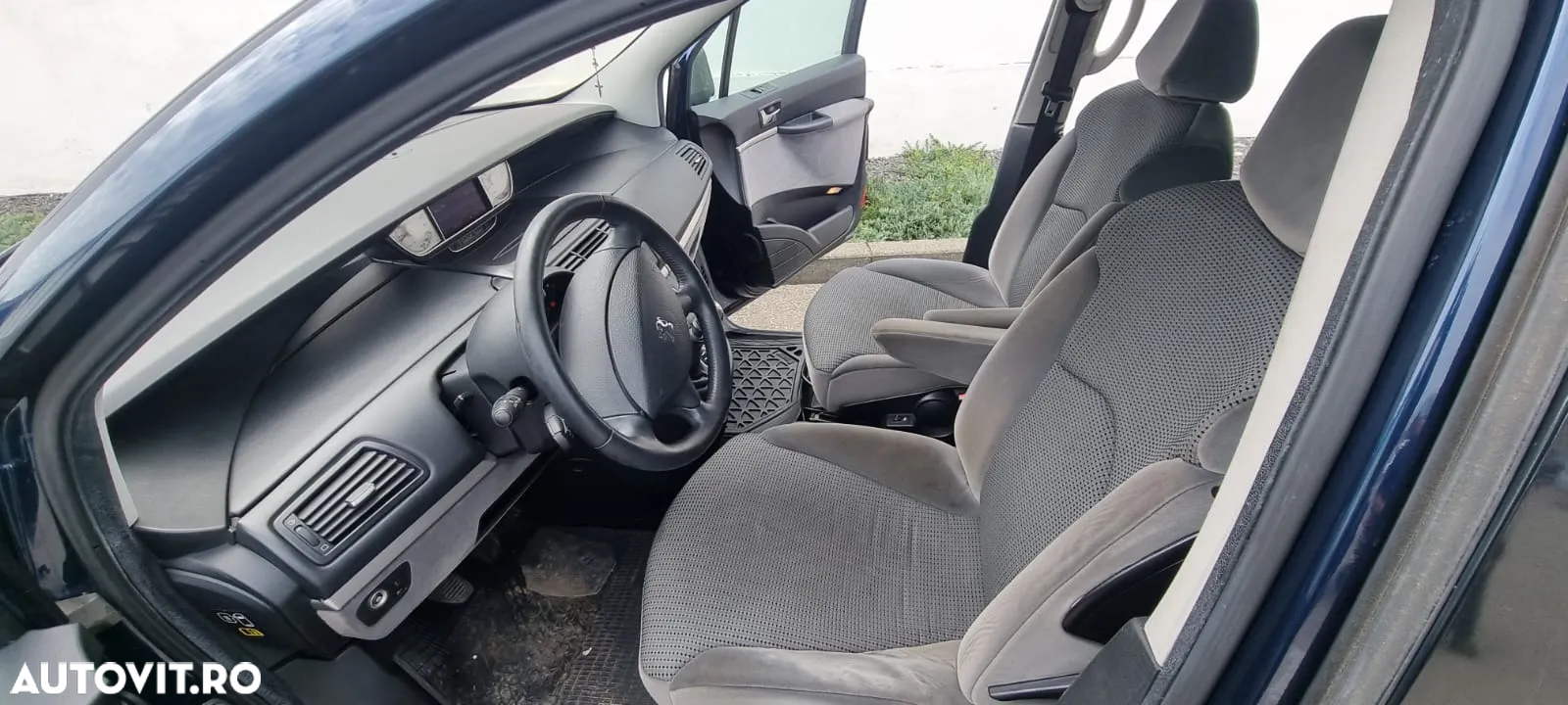 Peugeot 807 - 12