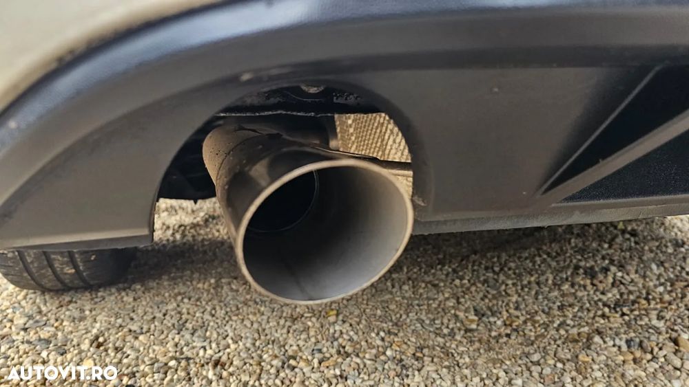 Volkswagen Golf 1.6 TDI - 24