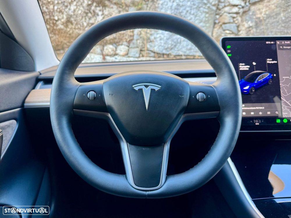 Tesla Model 3 Long-Range Dual Motor AWD - 24