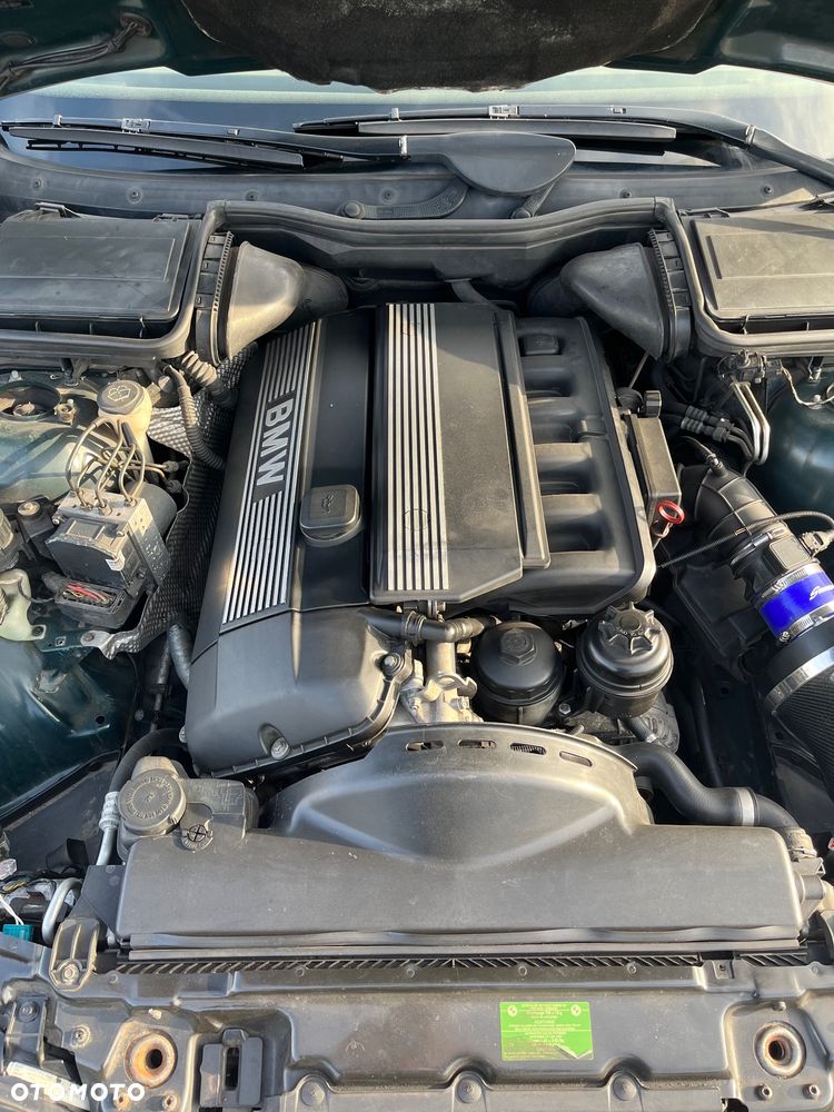 BMW Seria 5 528i - 6