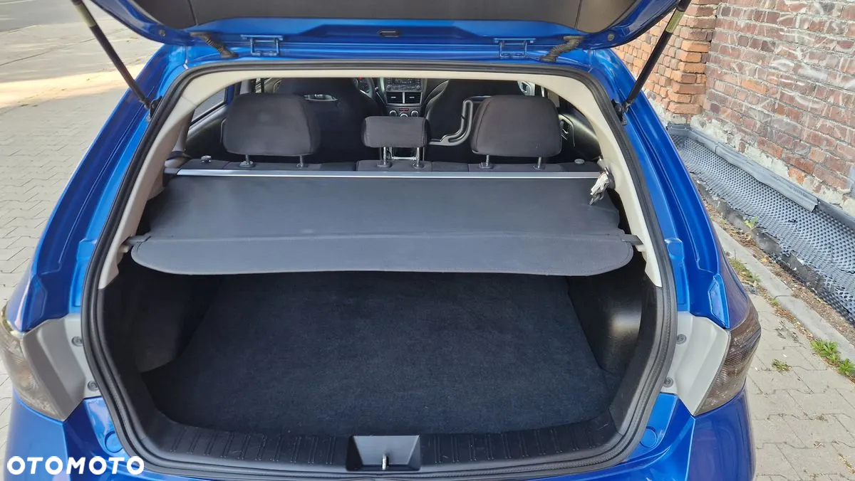 Subaru Impreza 2.0D Sport - 10