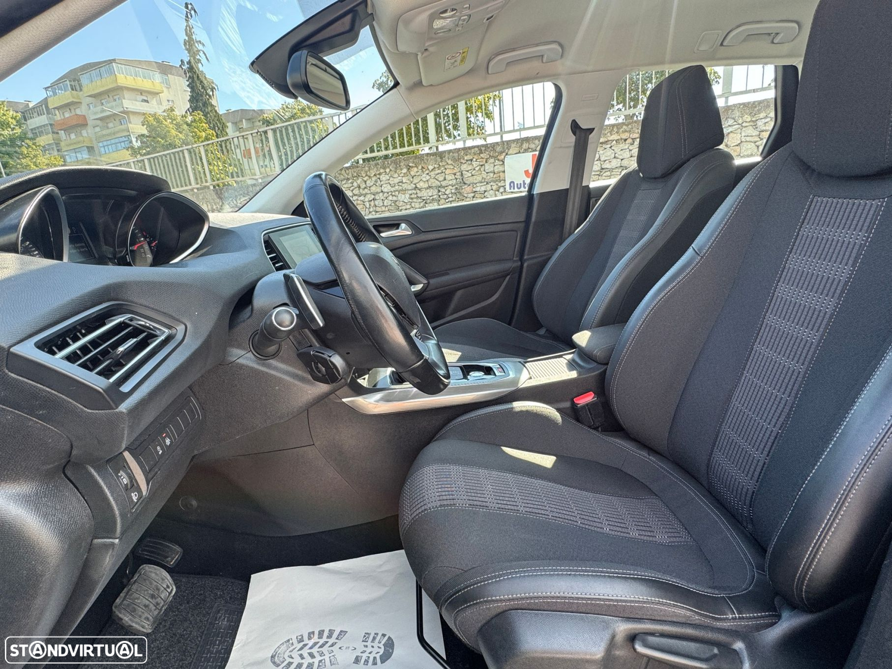 Peugeot 308 SW 1.5 BlueHDi Allure EAT8 - 9