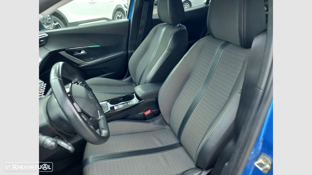 Peugeot 2008 1.2 PureTech Allure - 14