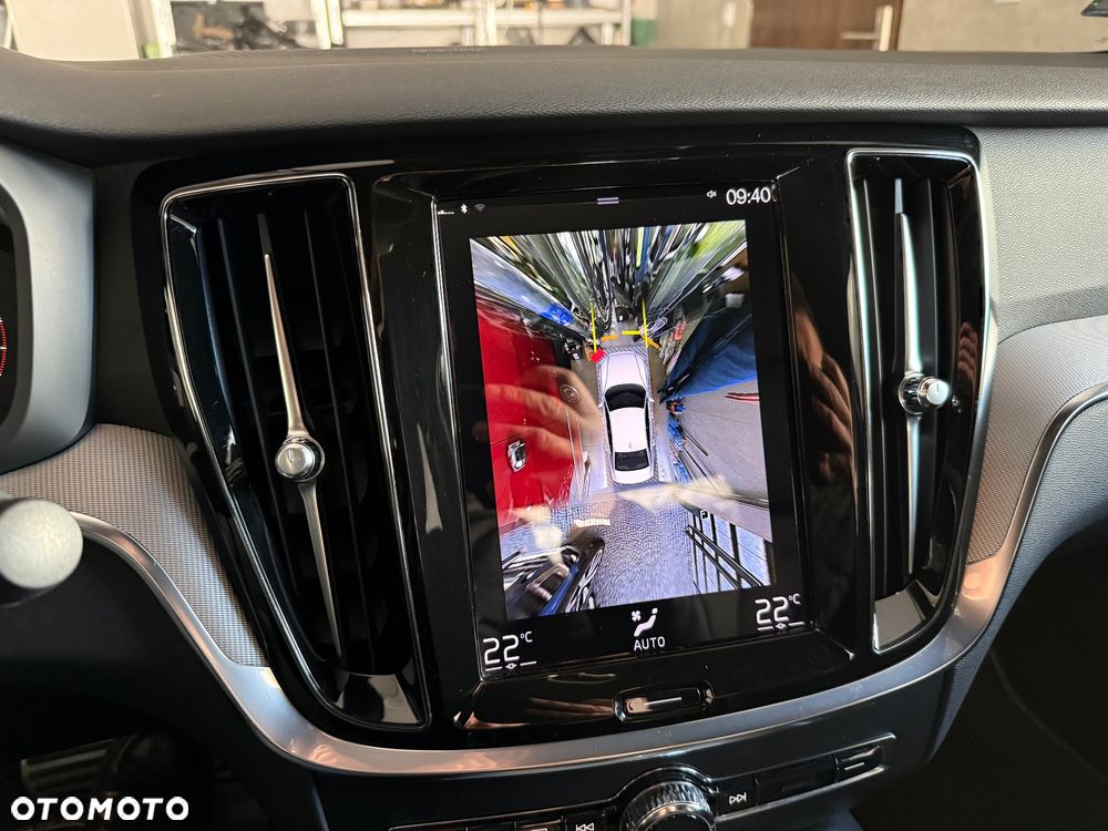 Volvo S60 B4 B R-Design - 25