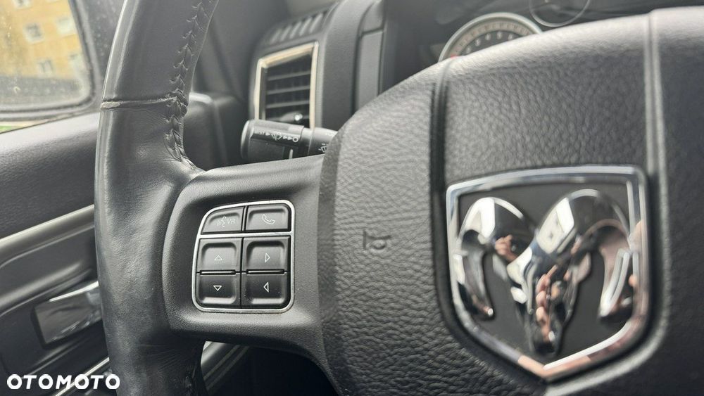 Dodge RAM - 24