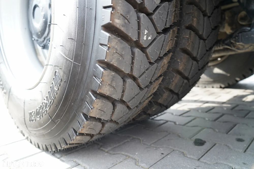 MAN TGS 35.480 / 8x4 / BASCULANTE / BORDMATIC / HYDROBOARD / ANVELOPE 100% / EURO 6 - 27