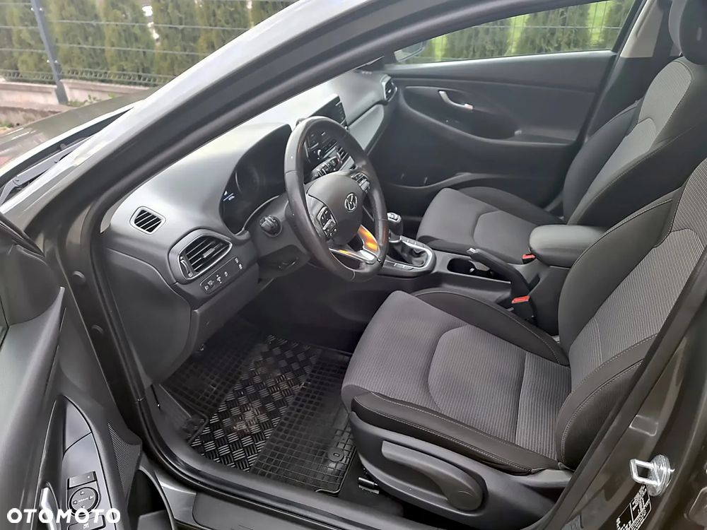 Hyundai i30 1.5 DPI Modern - 6