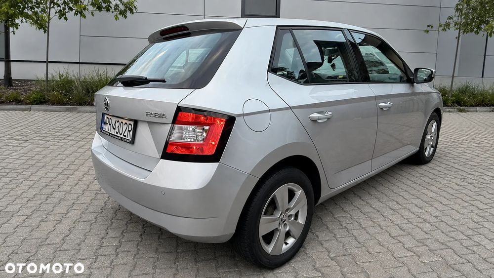 Skoda Fabia 1.2 TSI Ambition - 2