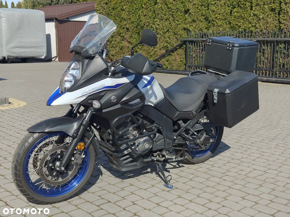 Suzuki V-STROM - 1