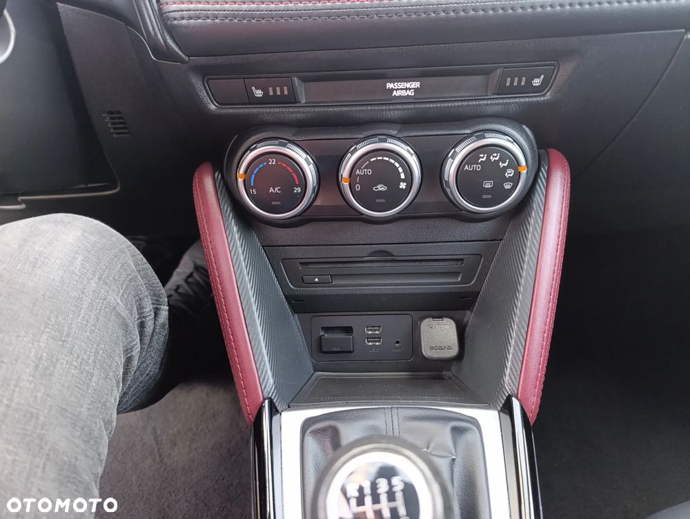 Mazda CX-3 SKYACTIV-G 150 AWD Exclusive-Line - 32