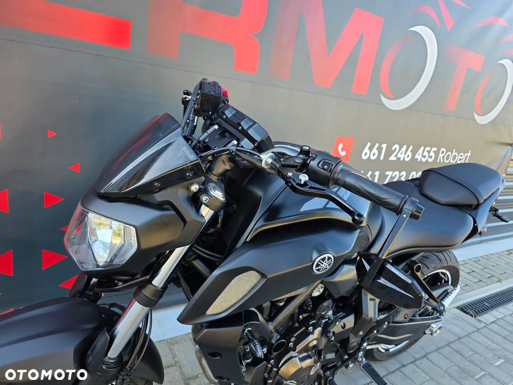 Yamaha MT - 12