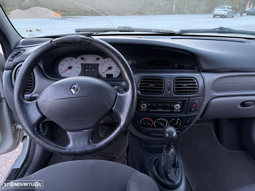 Renault Mégane Coupe - 9