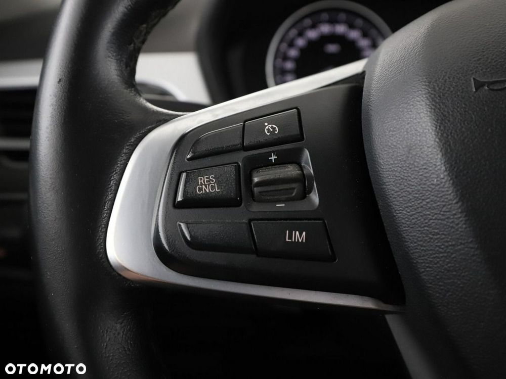 BMW X1 sDrive16d - 31