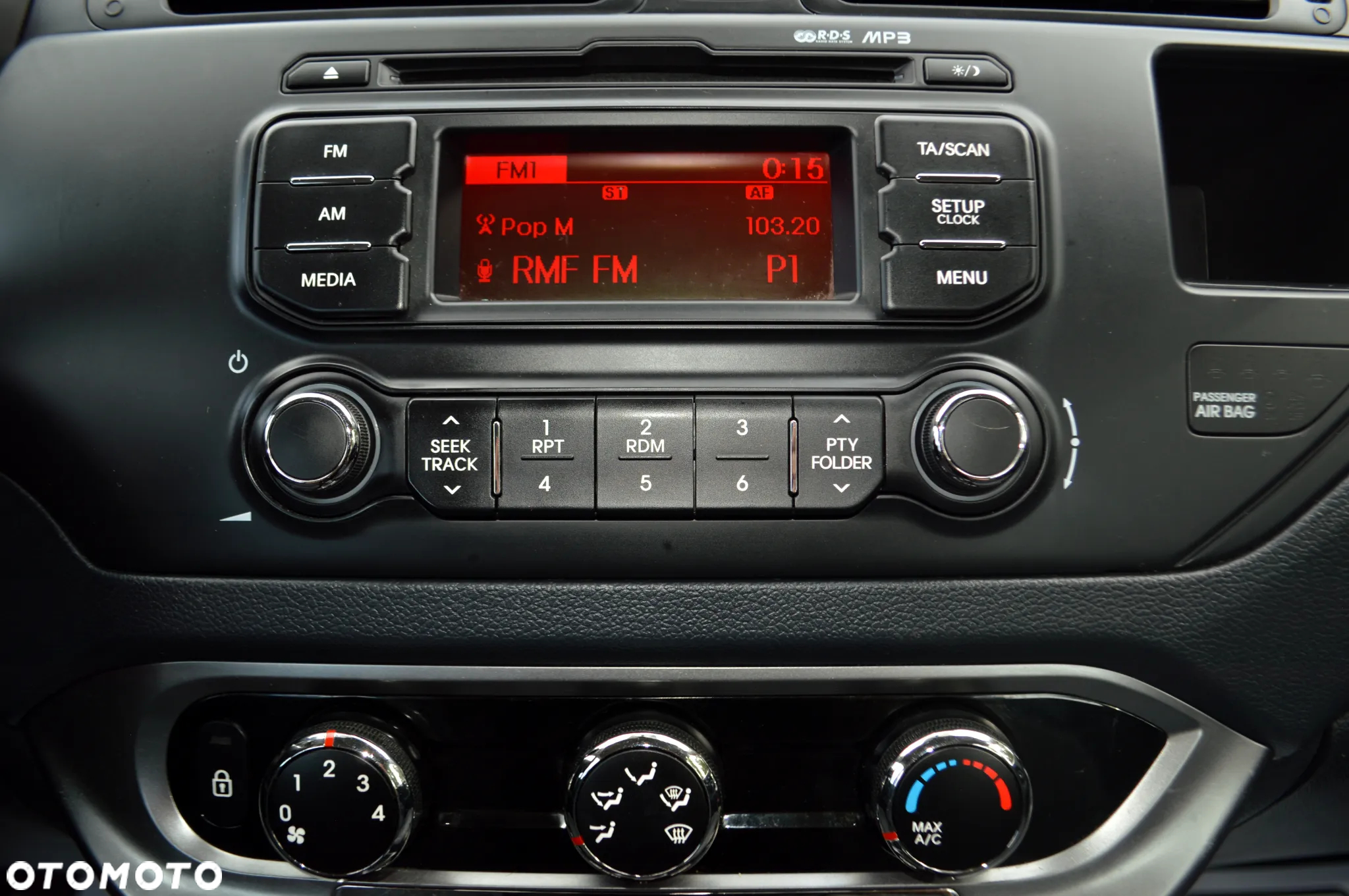 Kia Rio - 20