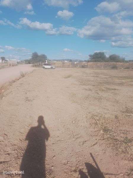 Vendo/alugo ou permuto terreno zona industrial de Algoz com 3contentor - Grande imagem: 2/9