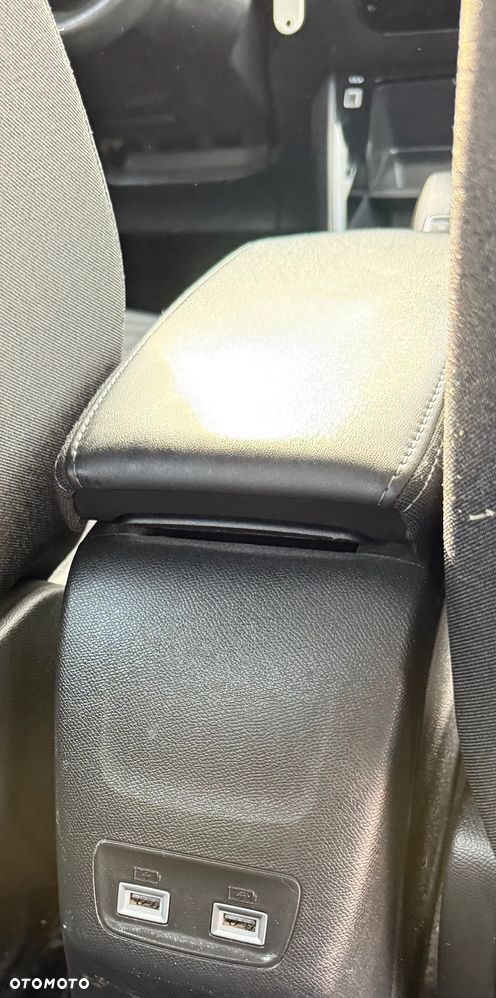 Peugeot 2008 PureTech 130 EAT8 Active - 31