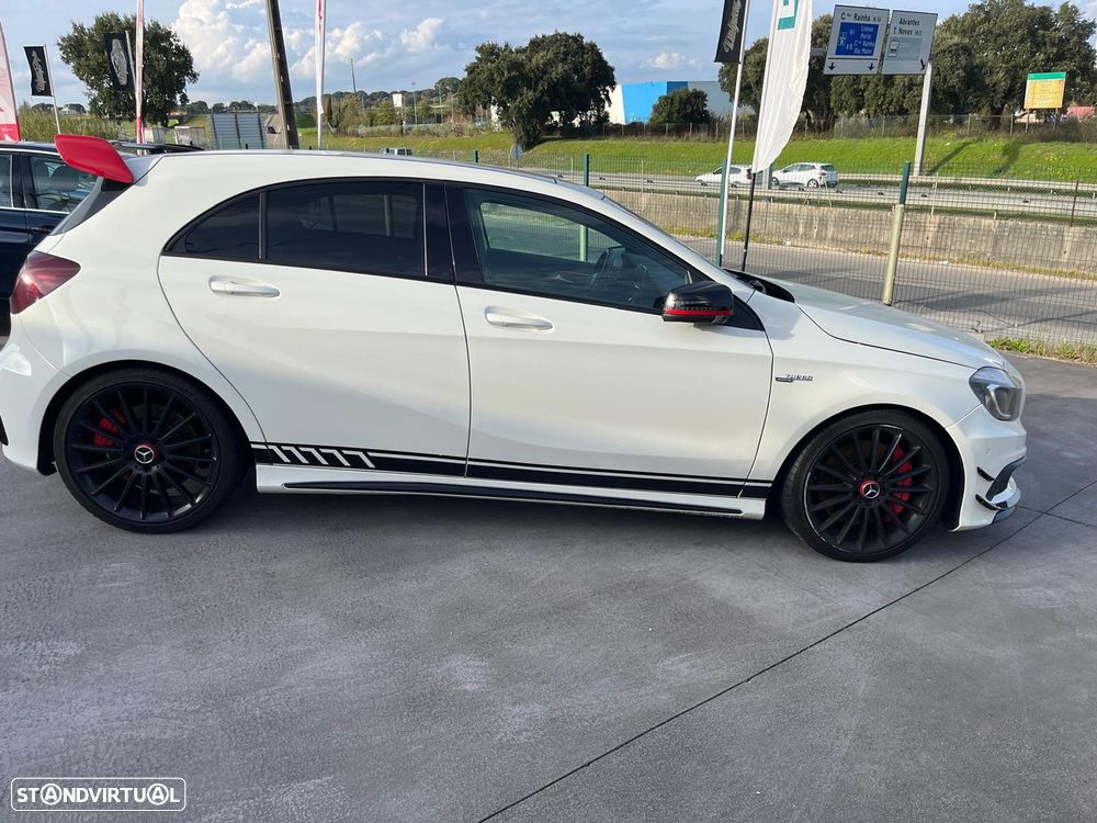 Mercedes-Benz A 45 AMG 4Matic Speedshift 7G-DCT PETRONAS 2015 World Champion Edition - 3