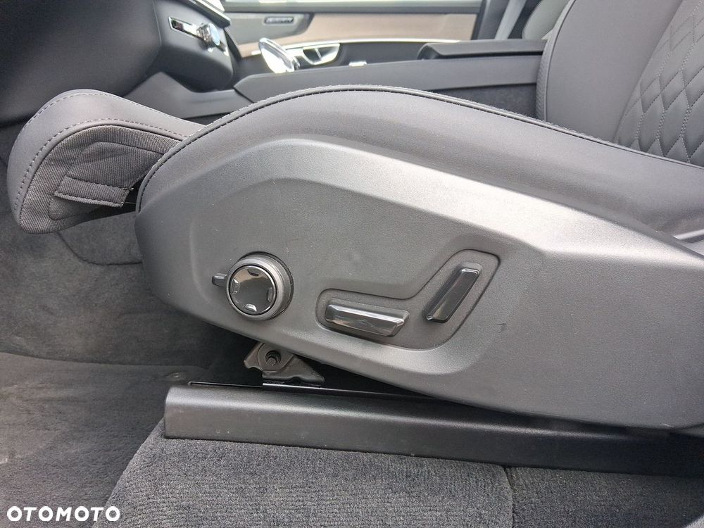 Volvo XC 90 - 13