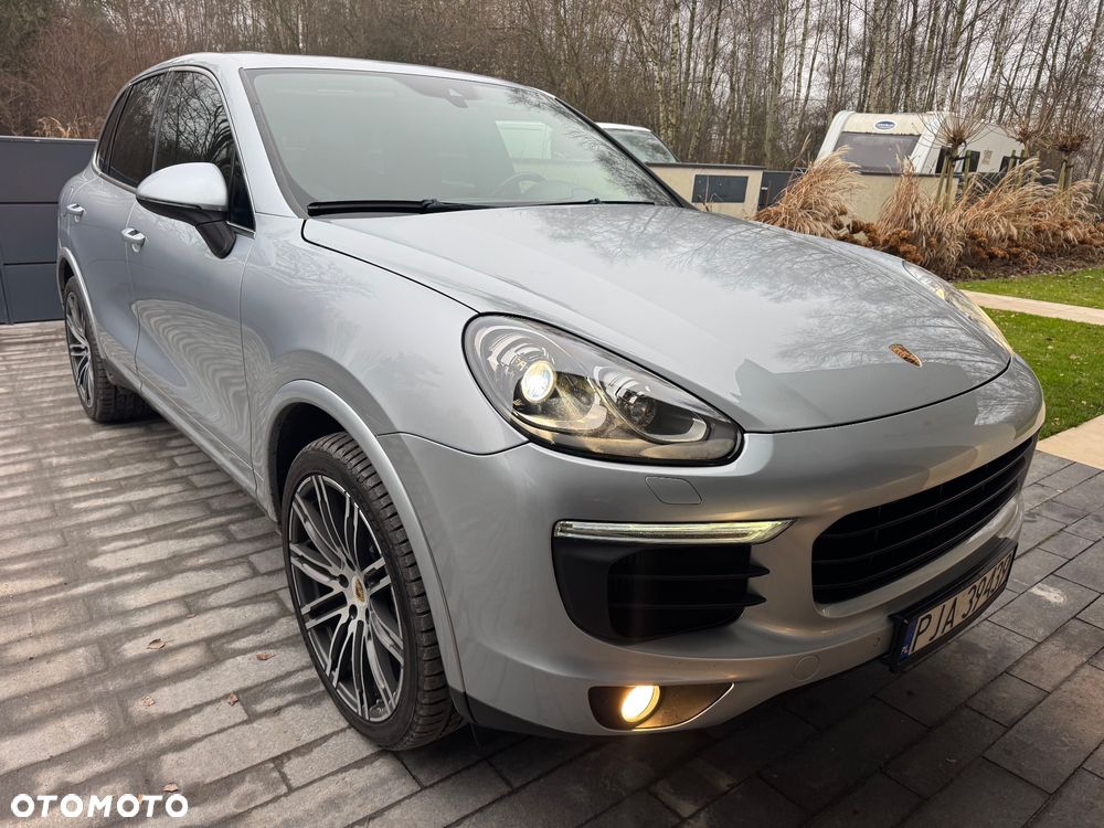 Porsche Cayenne - 2