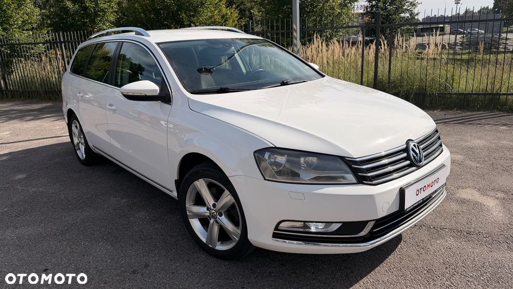 Volkswagen Passat - 11