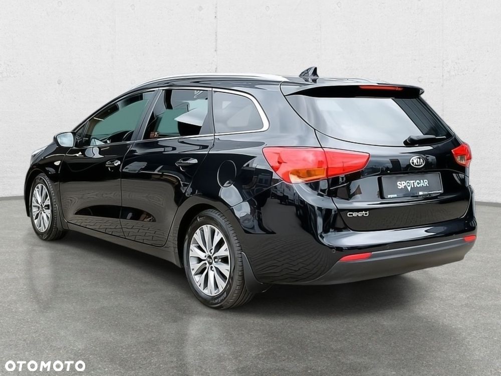 Kia Ceed - 12
