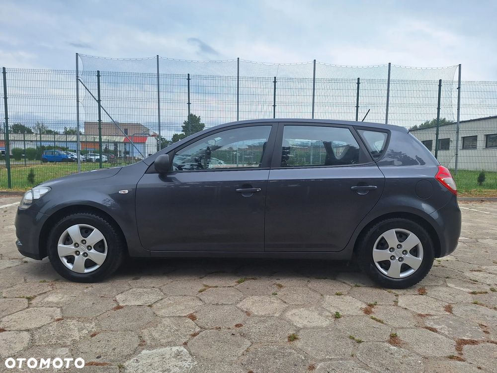 Kia Ceed 1.4 CVVT Spirit - 14