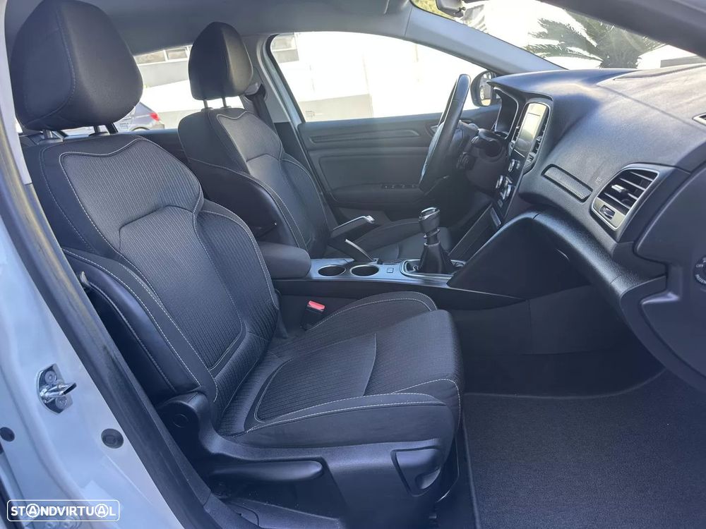 Renault Mégane Sport Tourer - 50