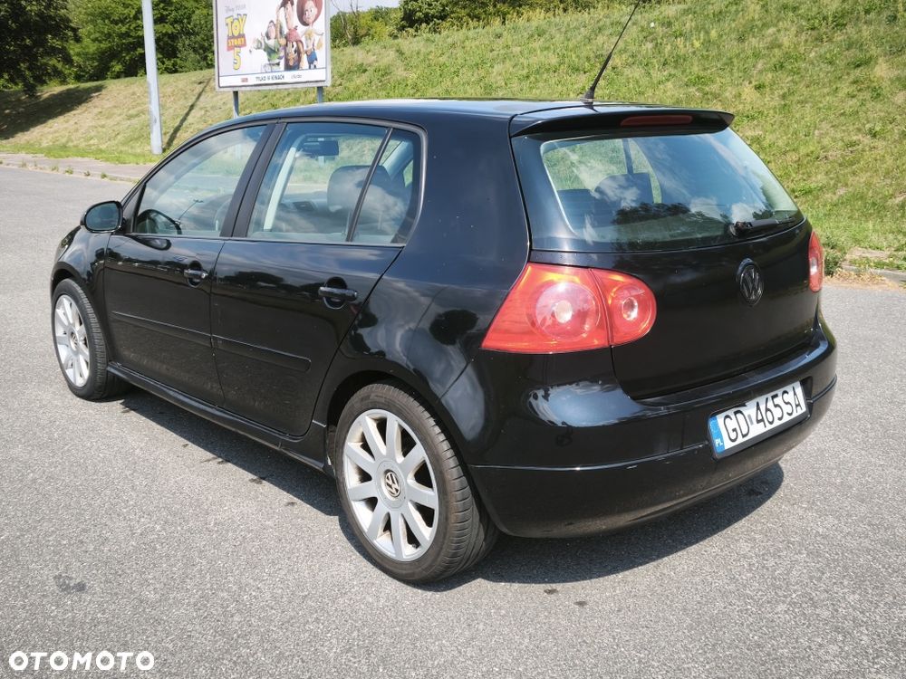 Volkswagen Golf - 6