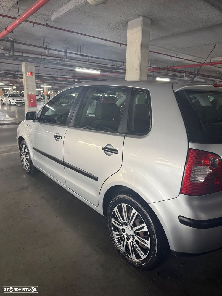VW Polo 1.2 Confortline - 2