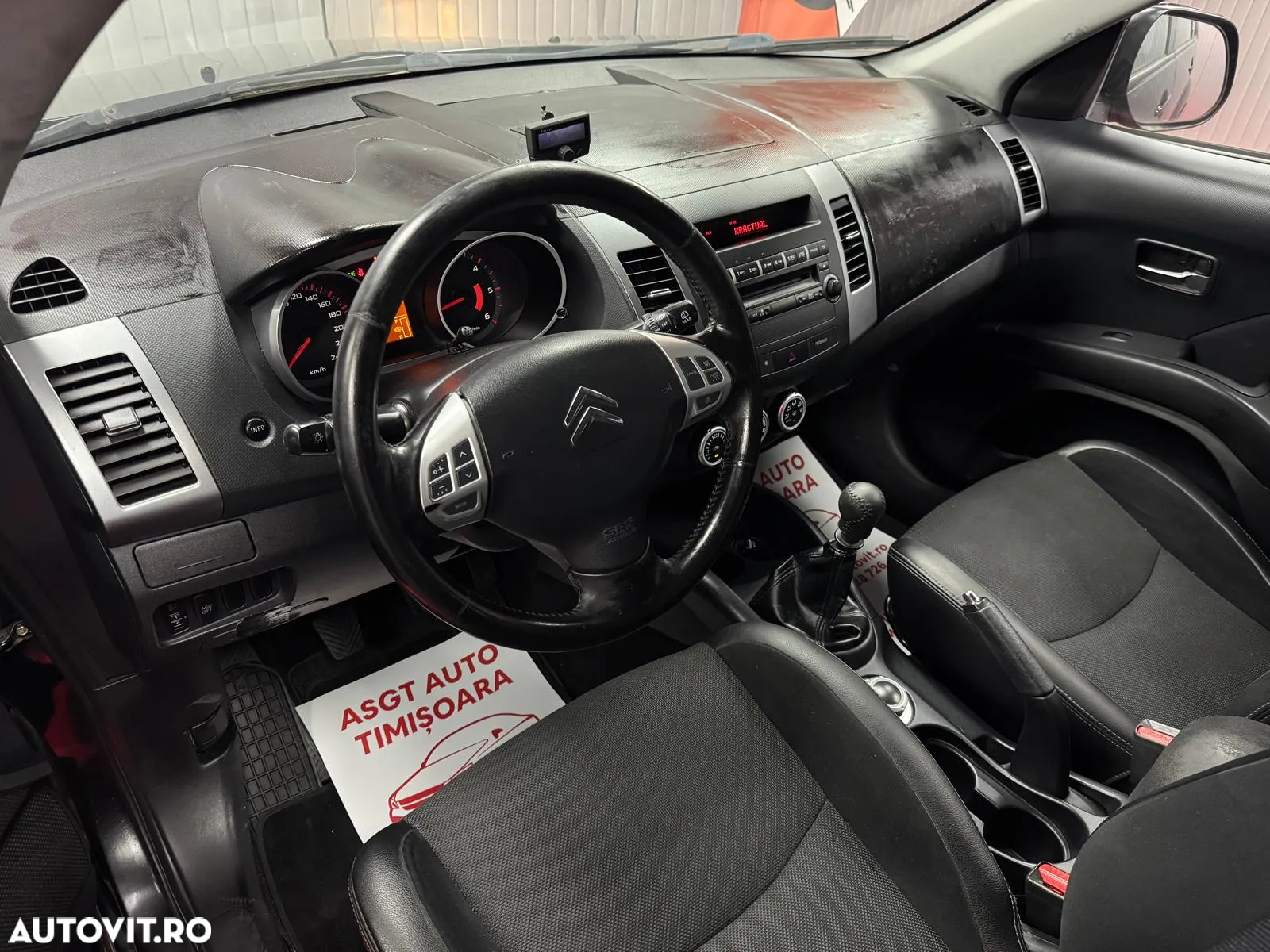 Citroën C-Crosser - 9