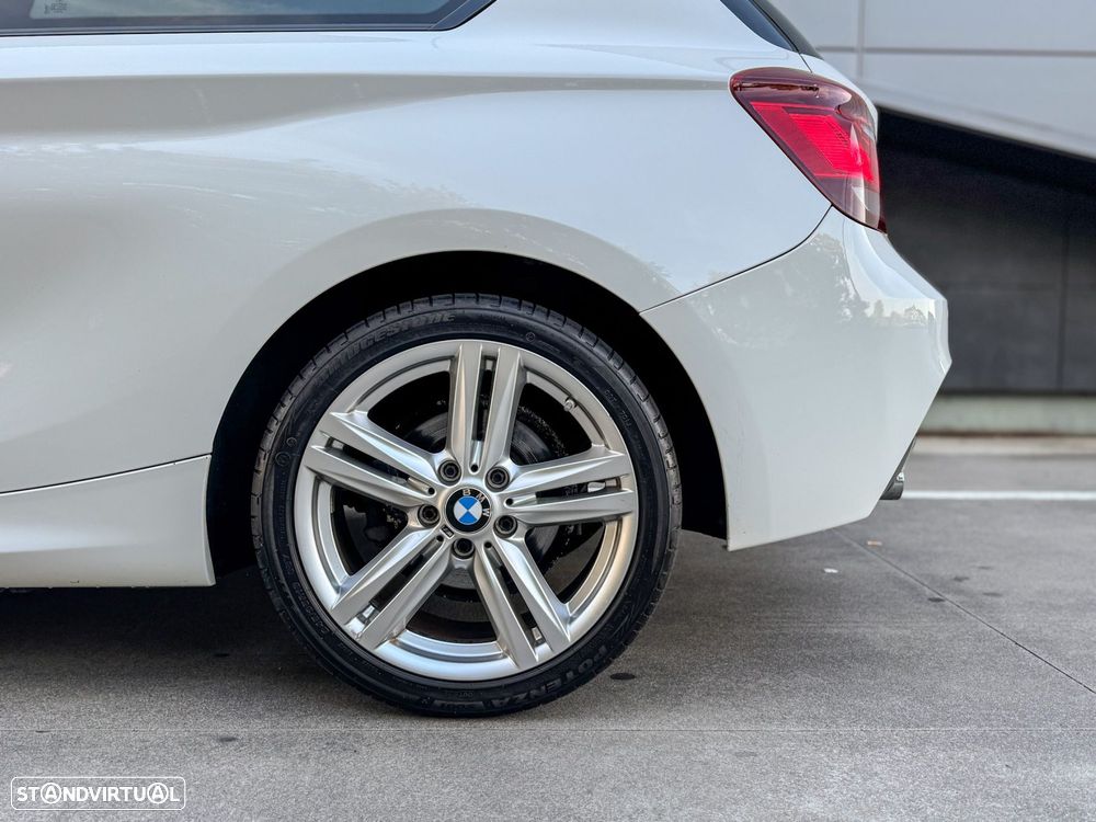 BMW 118 d Pack M - 14