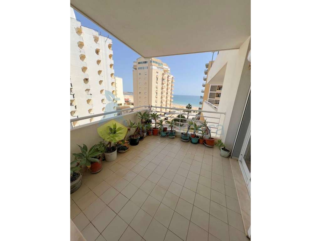 Apartamento T2 de luxo na Praia da Rocha com garagem para alugar - Grande imagem: 3/14