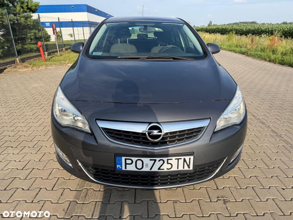 Opel Astra 1.6 Cosmo - 9