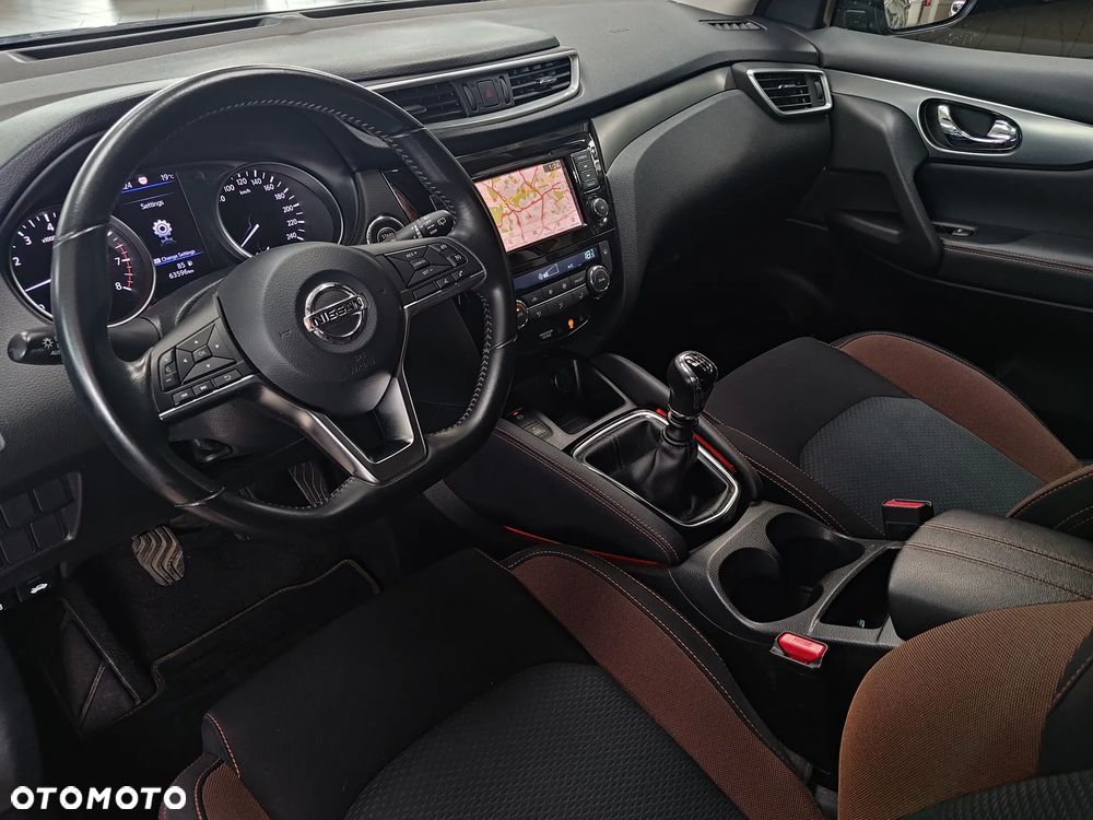 Nissan Qashqai 1.3 DIG-T Tekna EU6d - 22