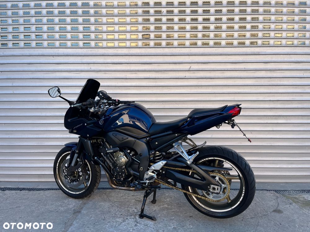Yamaha FZ - 11