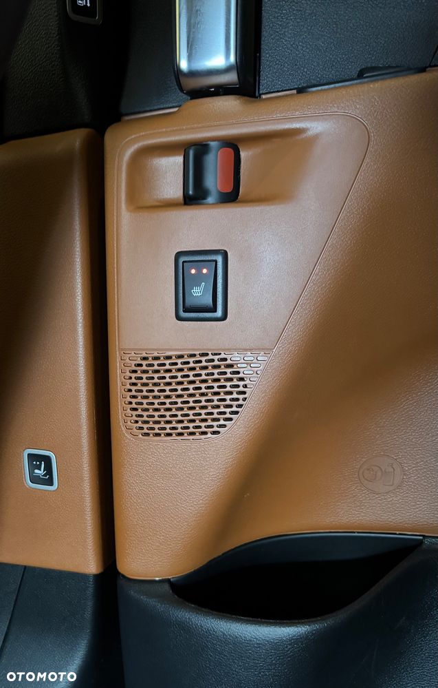Chrysler Pacifica - 23