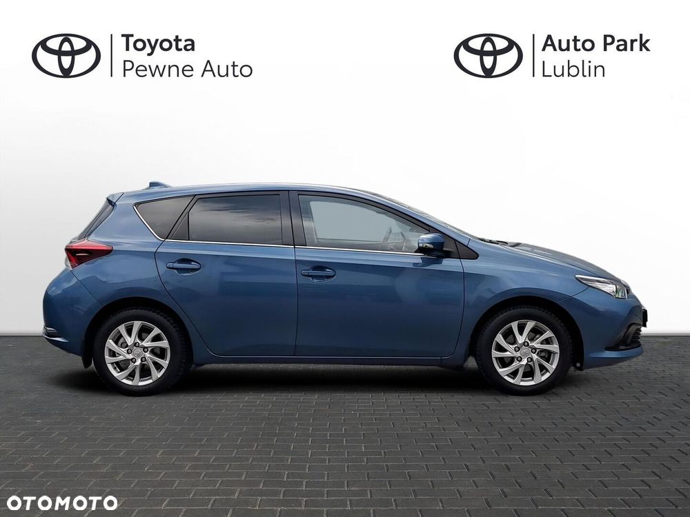 Toyota Auris - 7