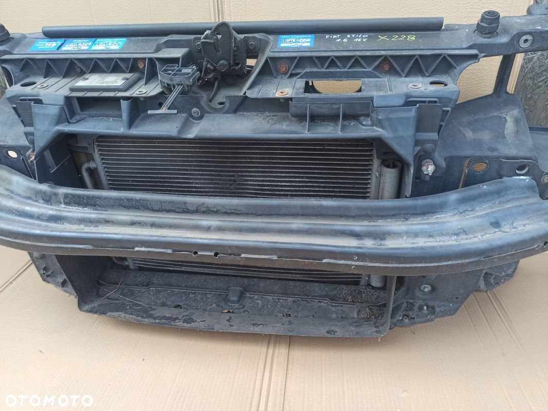 Pas przedni wzmocnienie chłodnice FIAT STILO 1.6 16V benzyna Europa - 5