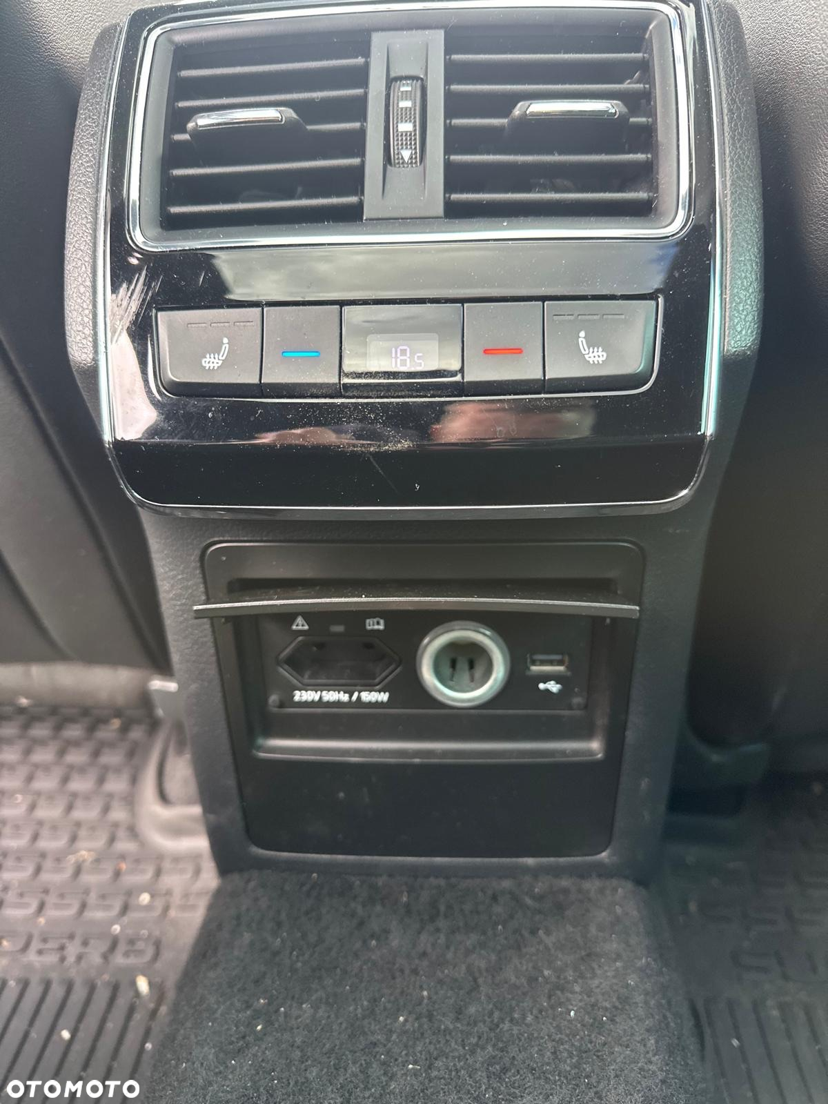 Skoda Superb 2.0 TSI 4x4 DSG Sportline - 17