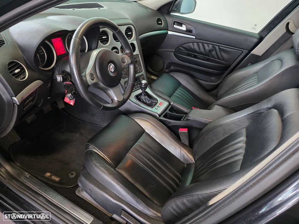 Alfa Romeo 159 Sportwagon 2.0 JTDm Distinctive - 8