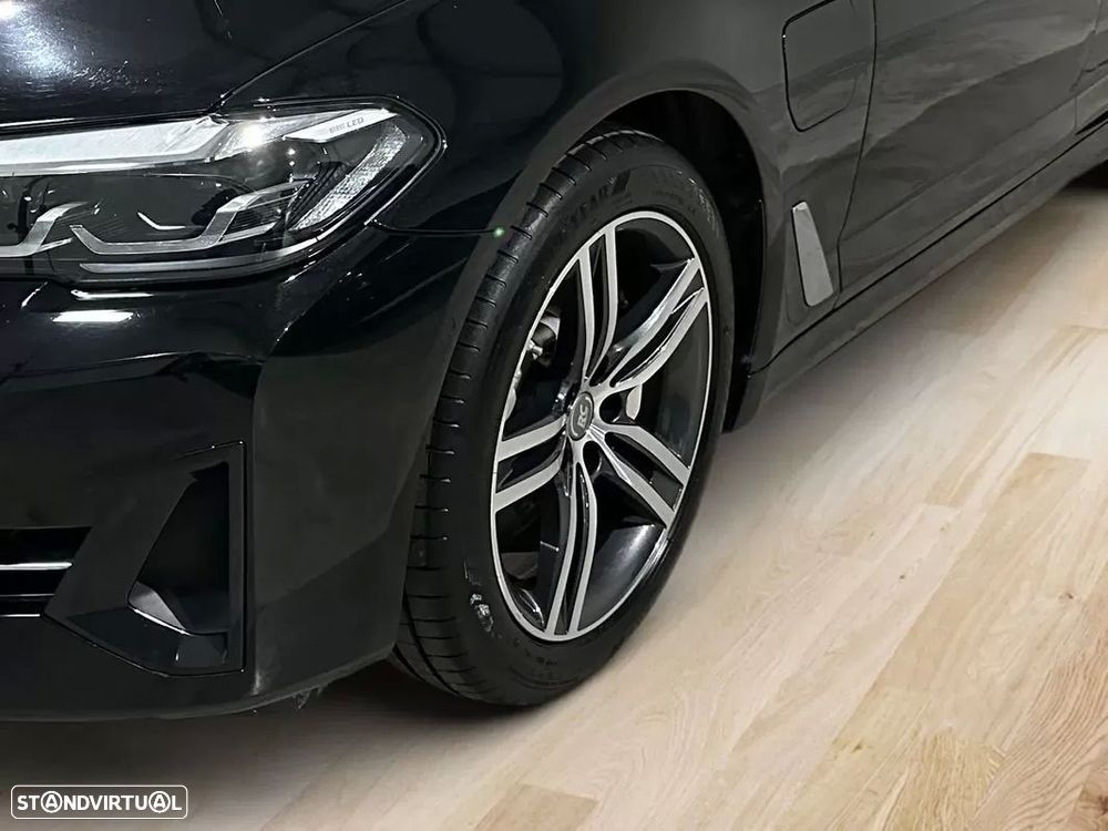 BMW 530 e - 6
