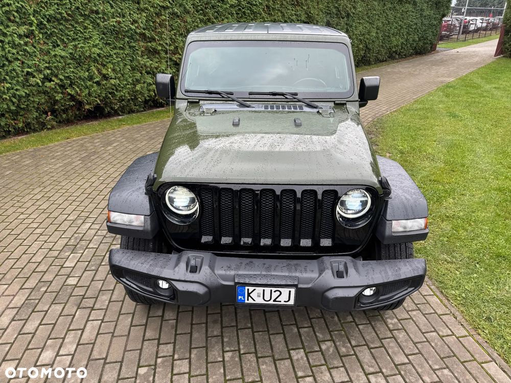 Jeep Wrangler - 4