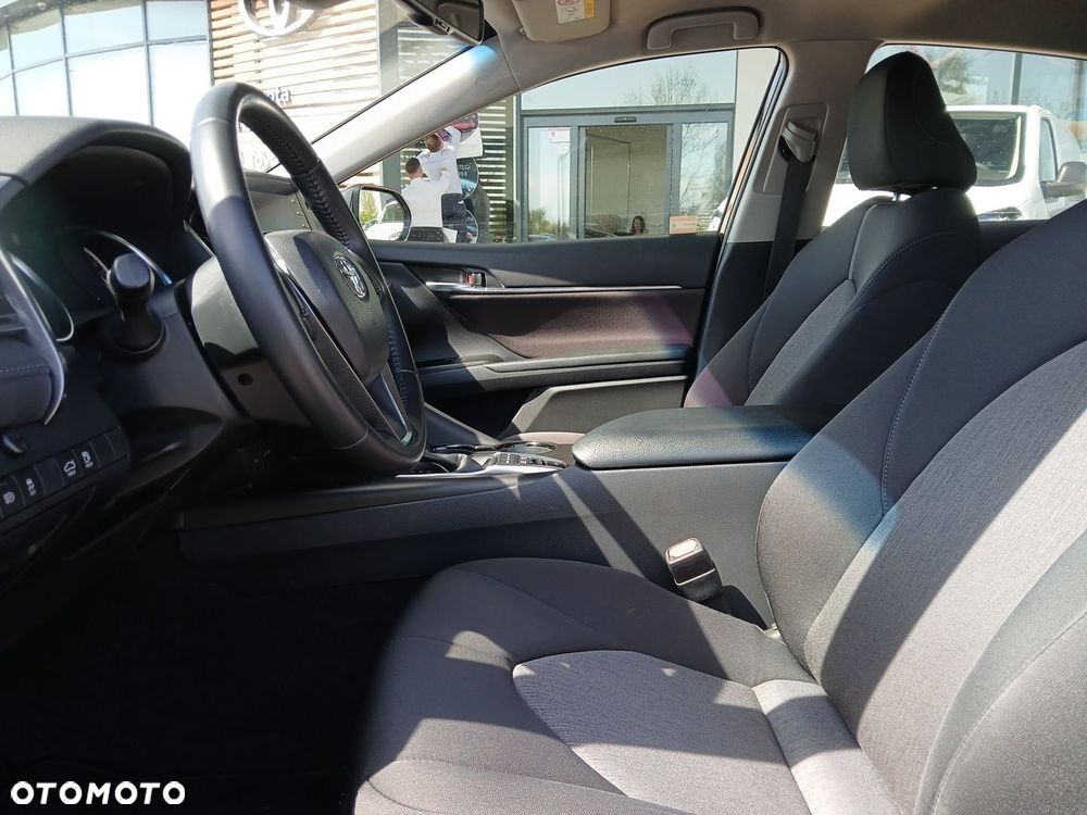 Toyota Camry 2.5 Hybrid Comfort CVT - 16