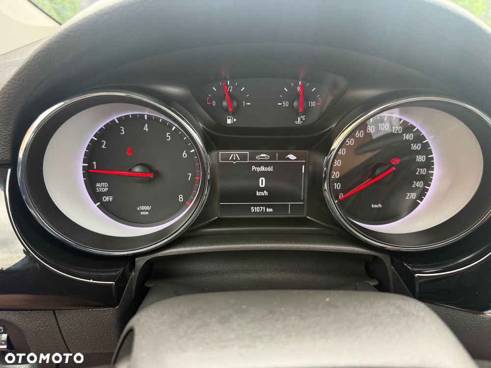 Opel Astra 1.2 T Business Elegance S&S - 30