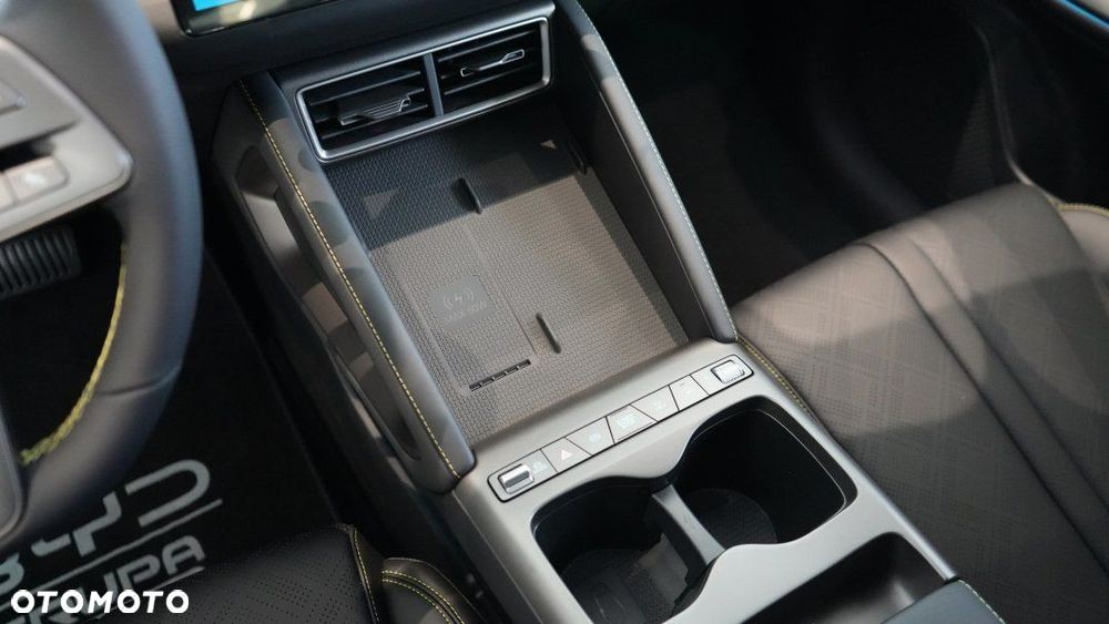 BYD Atto 2 DM-i - 14